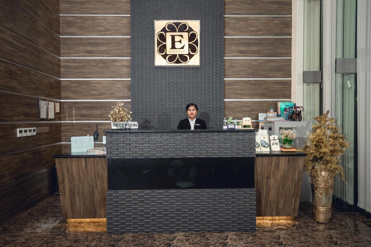 Elegant Hotel Pyi Thar Yar Yangón Exterior foto