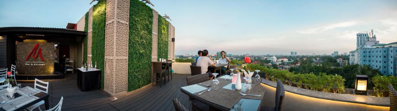 Elegant Hotel Pyi Thar Yar Yangón Exterior foto